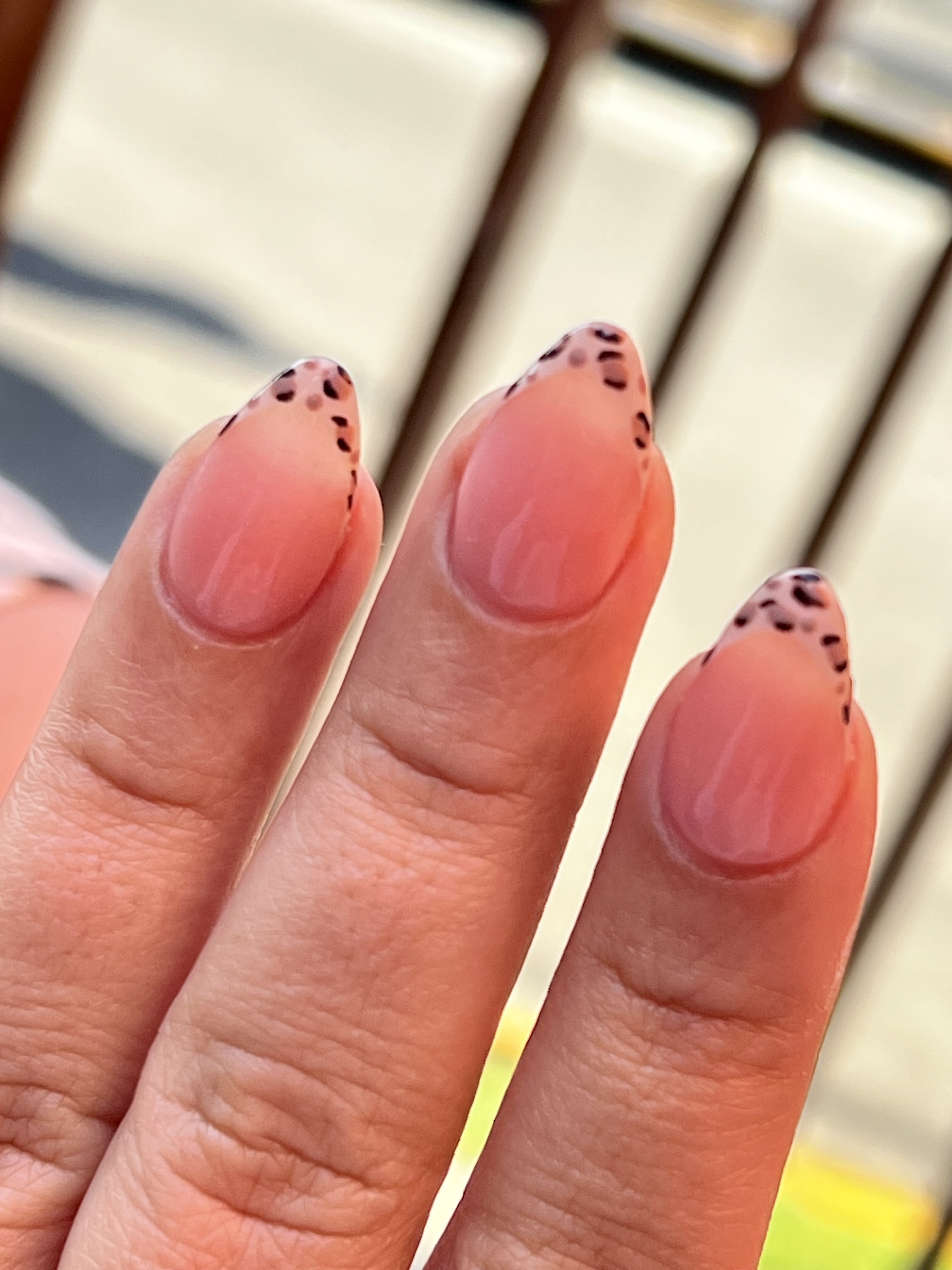 Aplicación de uñas - Imagen 6