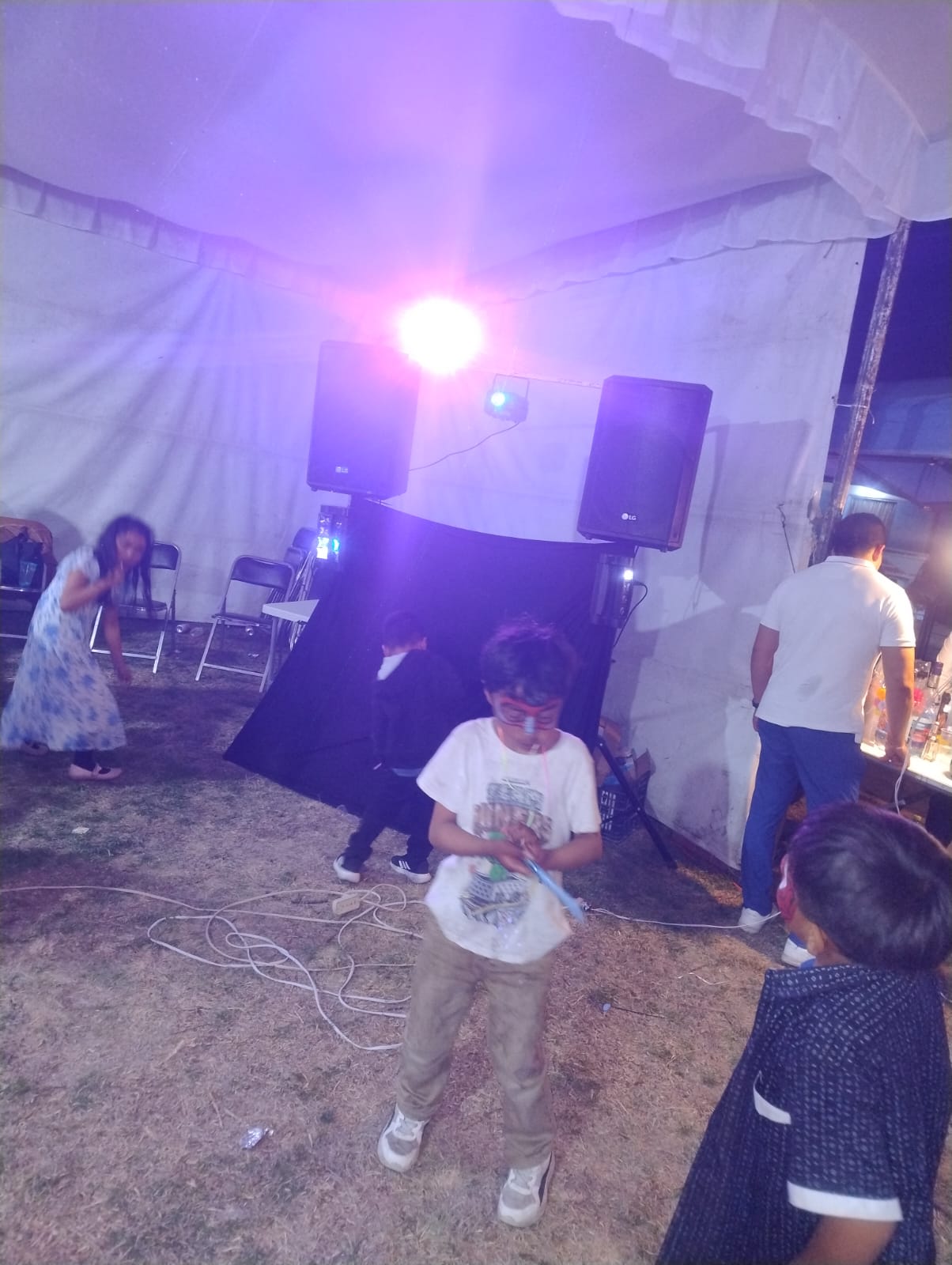 Renta de audio e iluminación para eventos familiares - Imagen 10