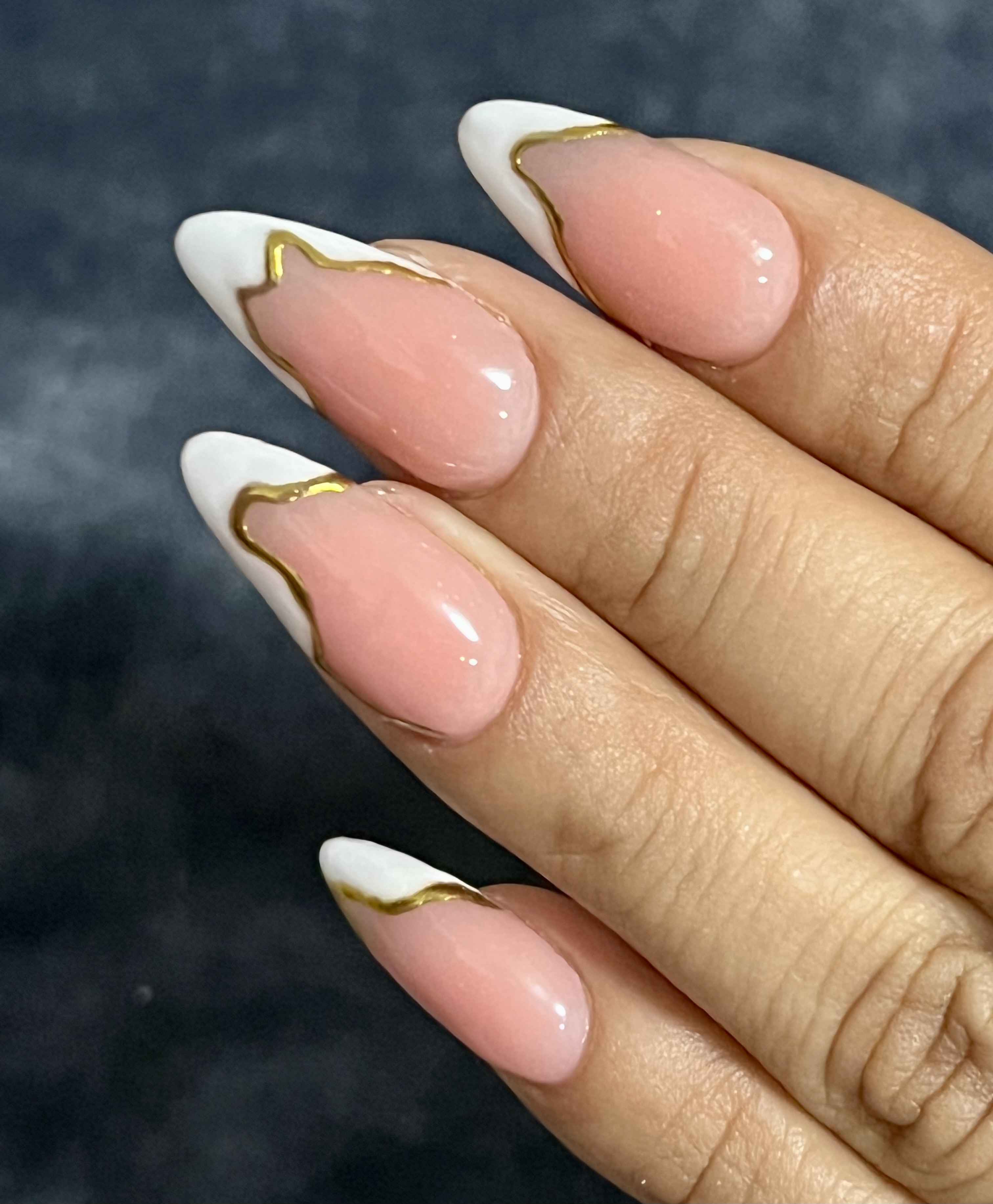 Aplicación de uñas - Imagen 1