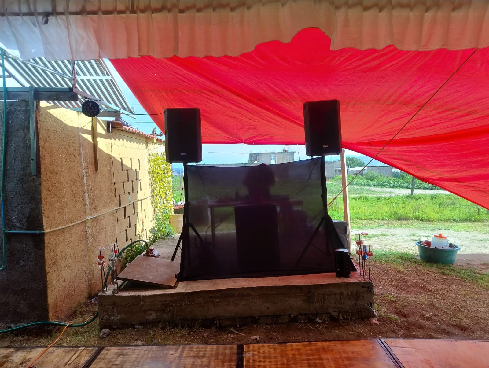 Renta de audio e iluminación para eventos familiares - Imagen 2